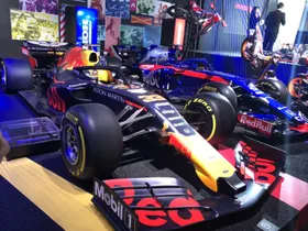 スポーツカー